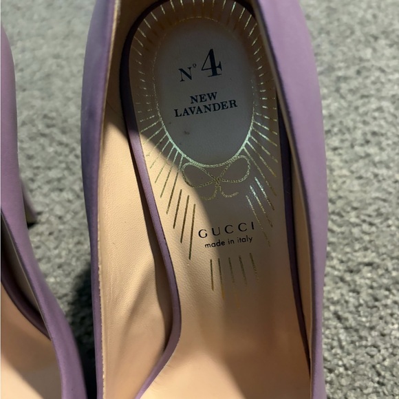 Gucci Lavender Heeled Shoes for Women - Picture 3 of 16